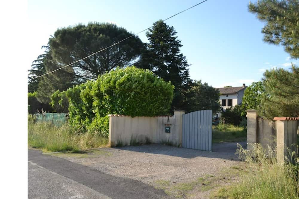 Photo of Outdoor in Chateauneuf-du-Rhone