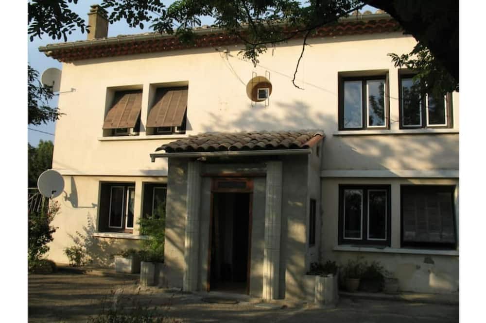 Photo of Outdoor in Chateauneuf-du-Rhone