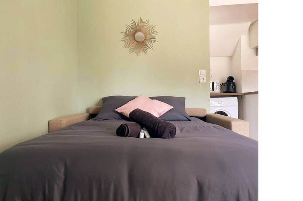 Photo of Bedroom in Longjumeau