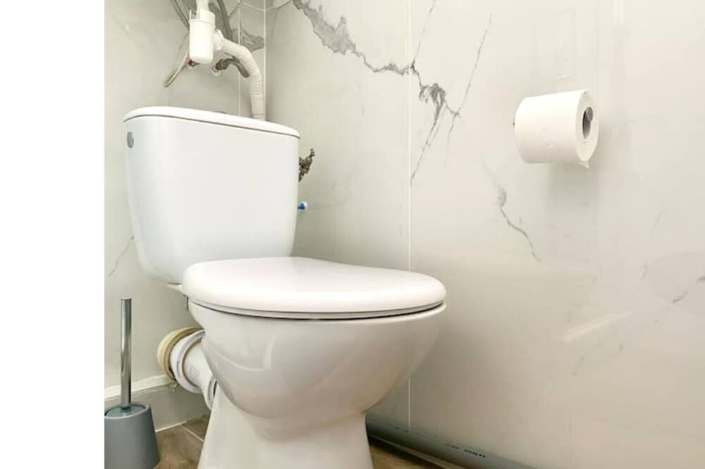 Photo of Bathroom in Longjumeau