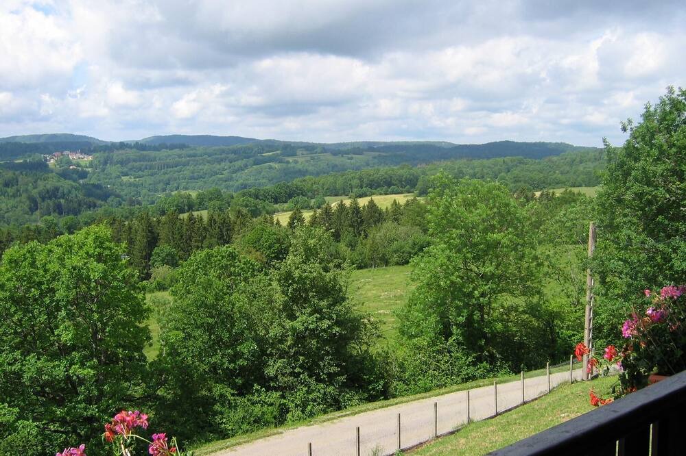 Photo of Outdoor in Les Planches-en-Montagne