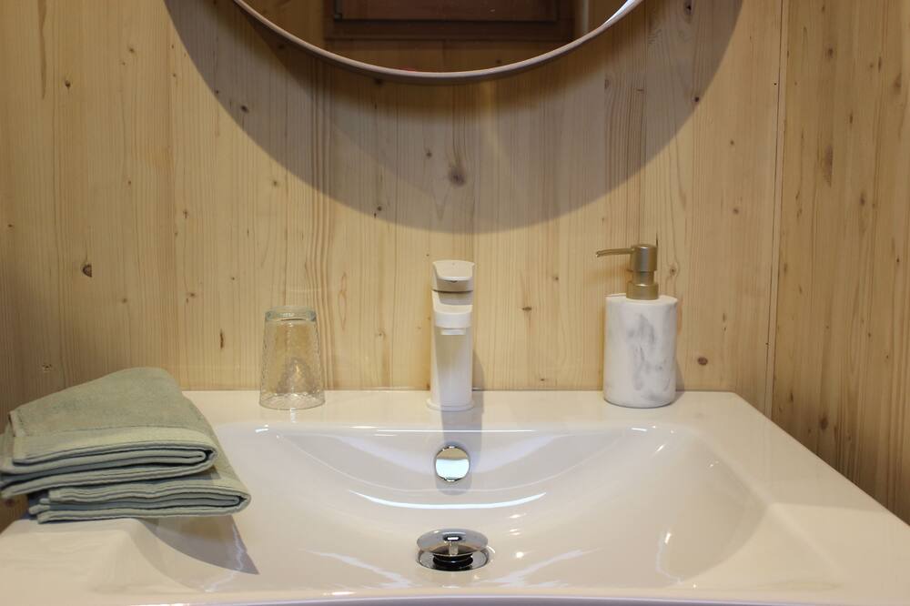 Photo of Bathroom in Saint-Nabord