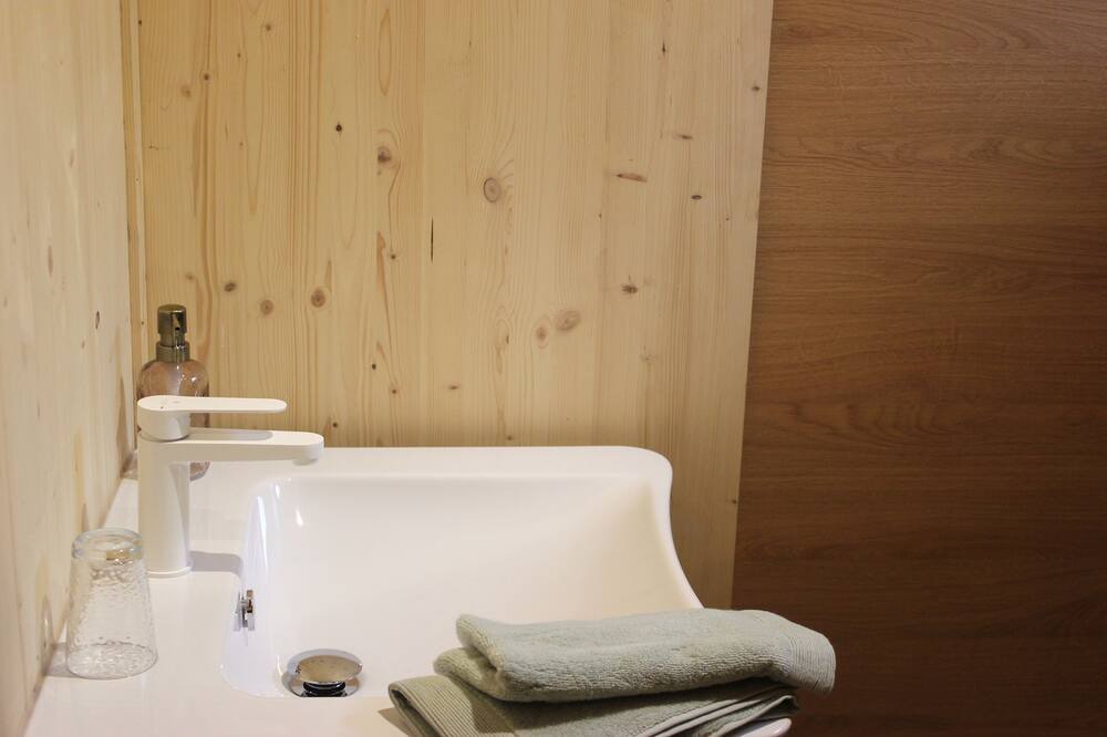 Photo of Bathroom in Saint-Nabord