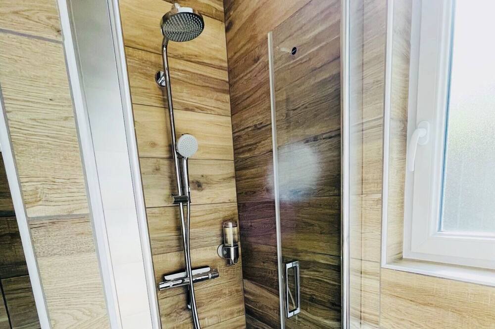 Photo of Bathroom in Le Creusot