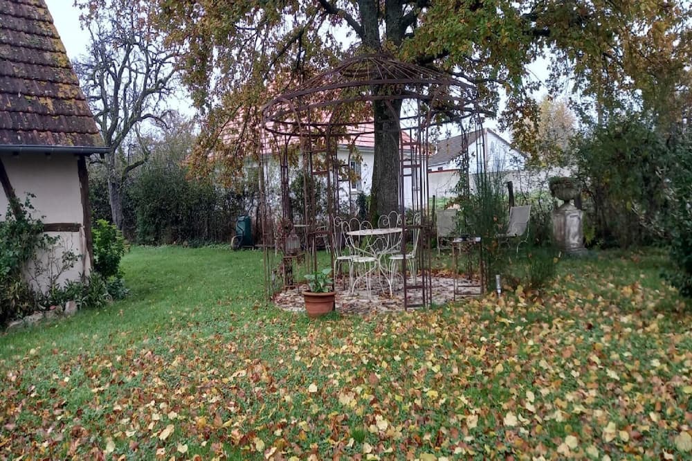 Photo of Outdoor in Devay