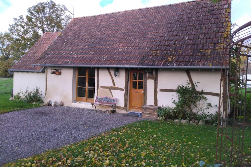 Photo of Outdoor in Devay