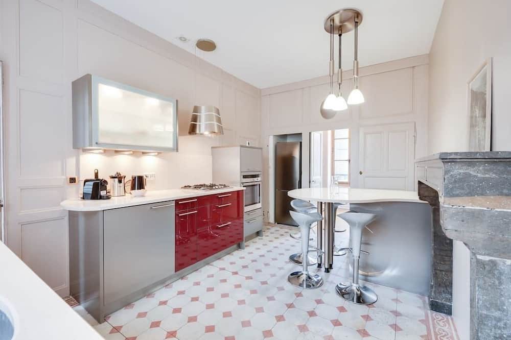 Photo of Kitchen in Lons-le-Saunier