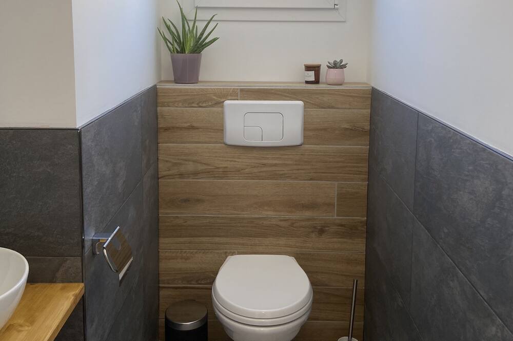 Photo of Bathroom in Cornas