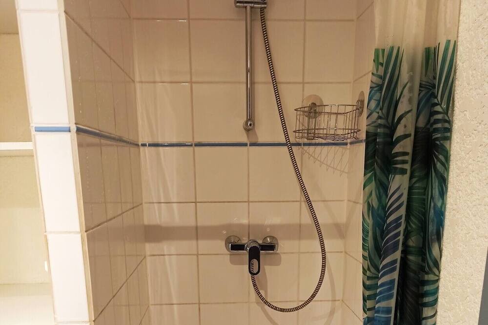 Photo of Bathroom in Hurigny