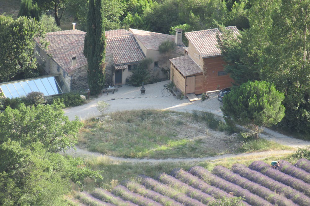 Photo of Outdoor in Saint-Ferreol-Trente-Pas