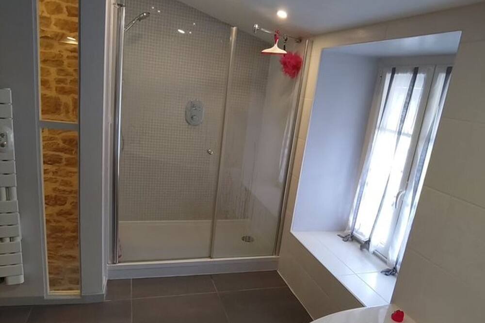 Photo of Bathroom in Monnetay