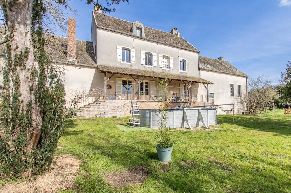 Photo of Outdoor in Frontenard