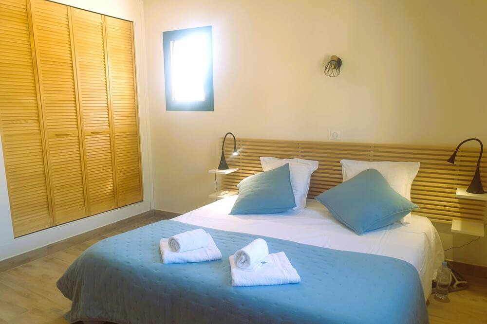 Photo of Bedroom in Aubignan