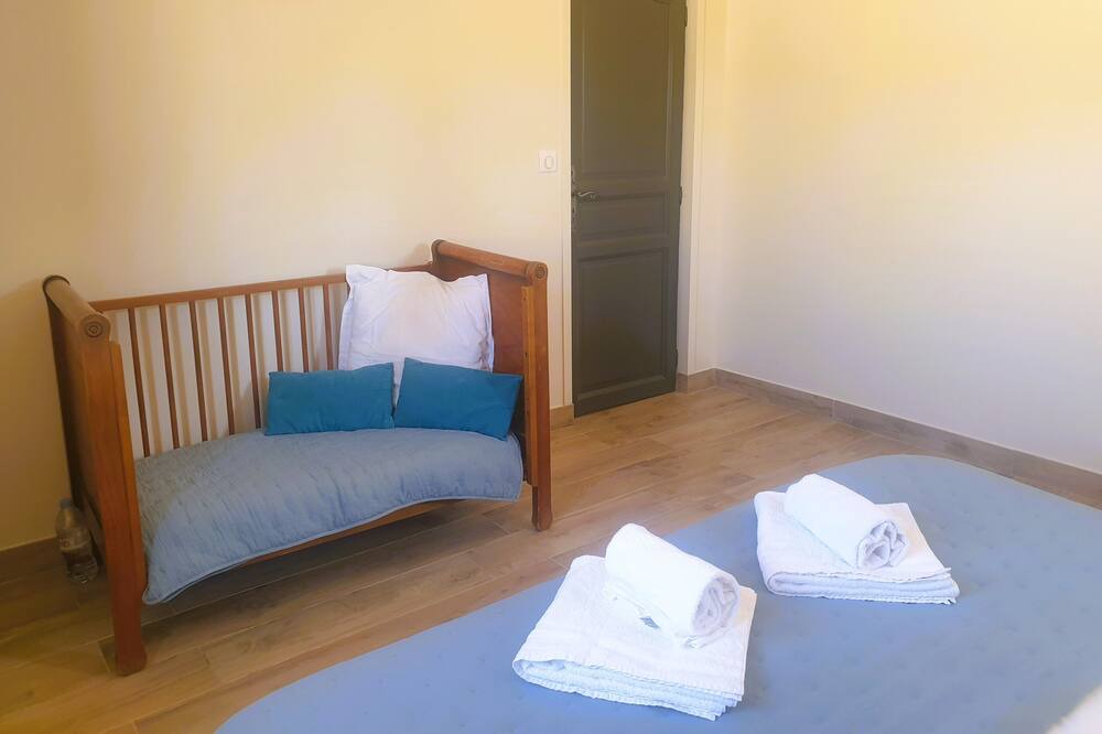 Photo of Bedroom in Aubignan