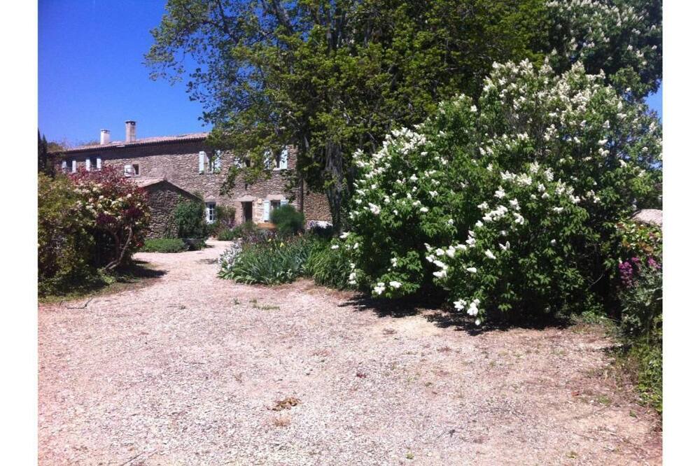 Photo of Outdoor in Chabrillan