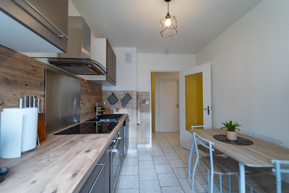 Photo of Kitchen in Ep 21 - Saint-Paul