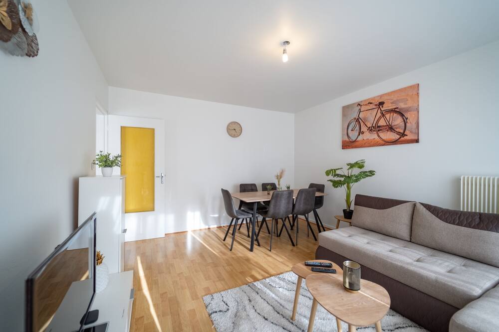 Photo of Livingroom in Ep 21 - Saint-Paul