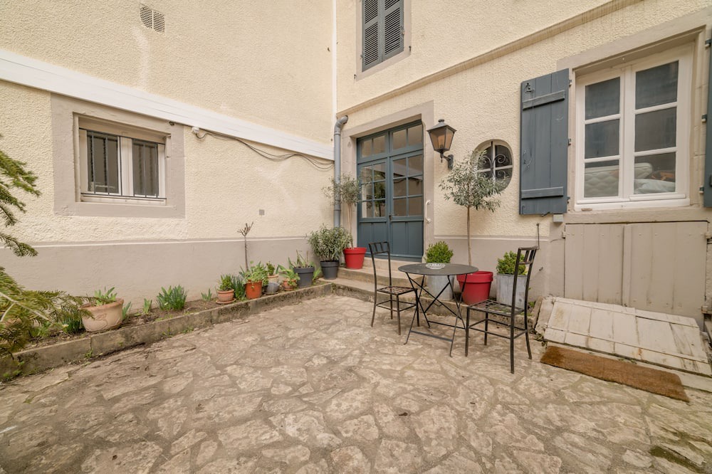 Photo of Patio Balcony in Avallon