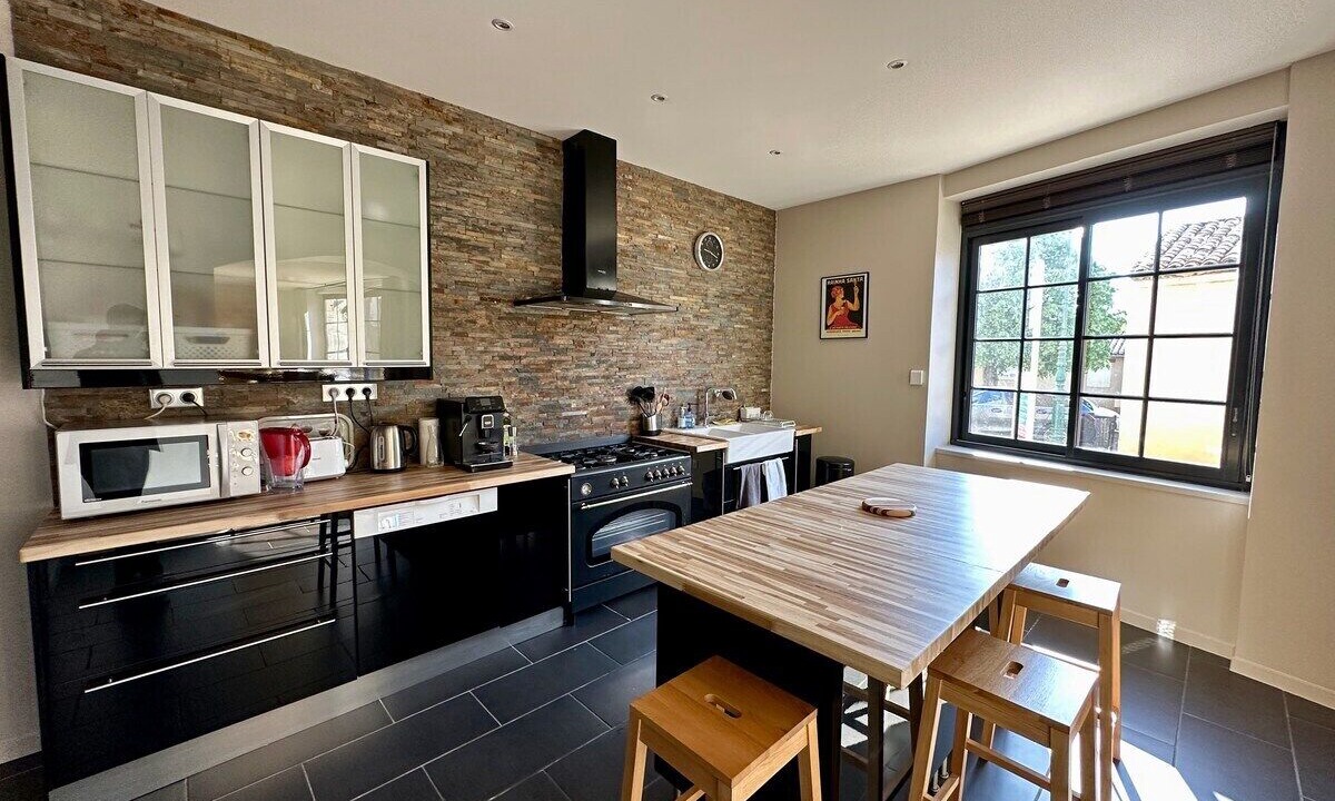 Photo of Kitchen in Solutre-Pouilly