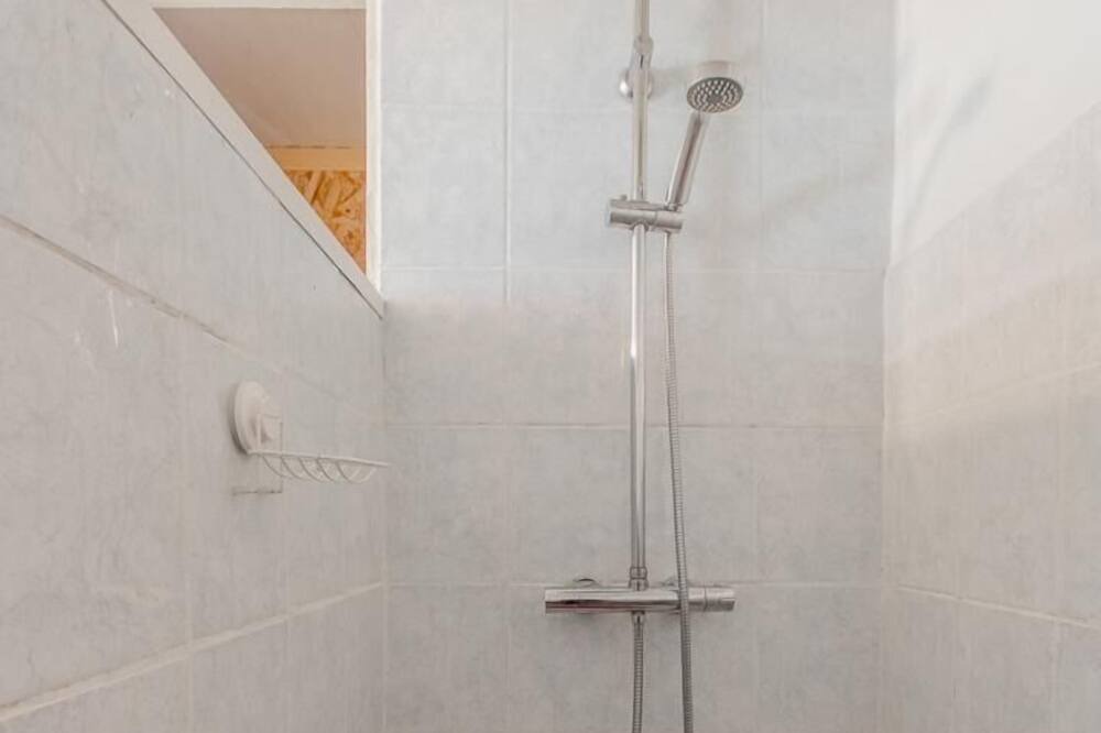 Photo of Bathroom in Cussy-en-Morvan