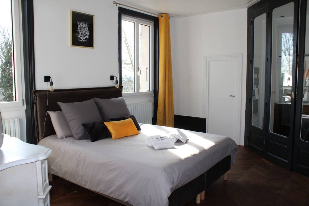Photo of Bedroom in Frontenard