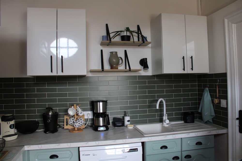 Photo of Kitchen in Frontenard
