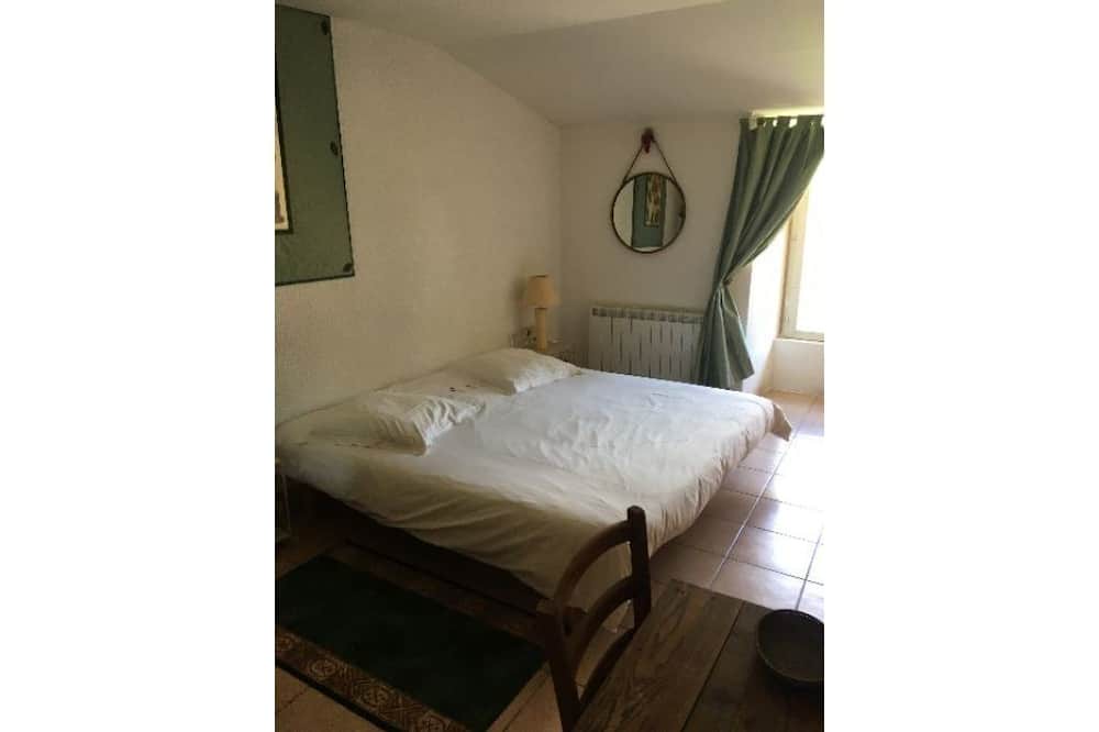 Photo of Bedroom in Saint-Martial