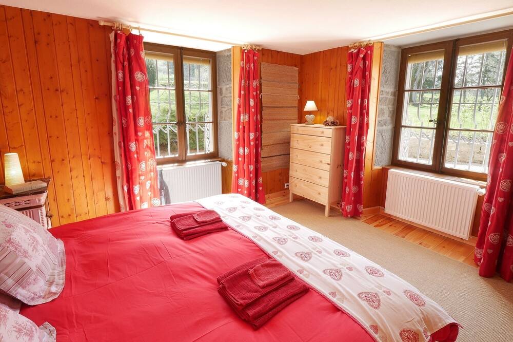 Photo of Bedroom in Marnoz