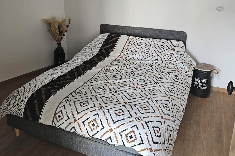 Photo of Bedroom in Coulanges