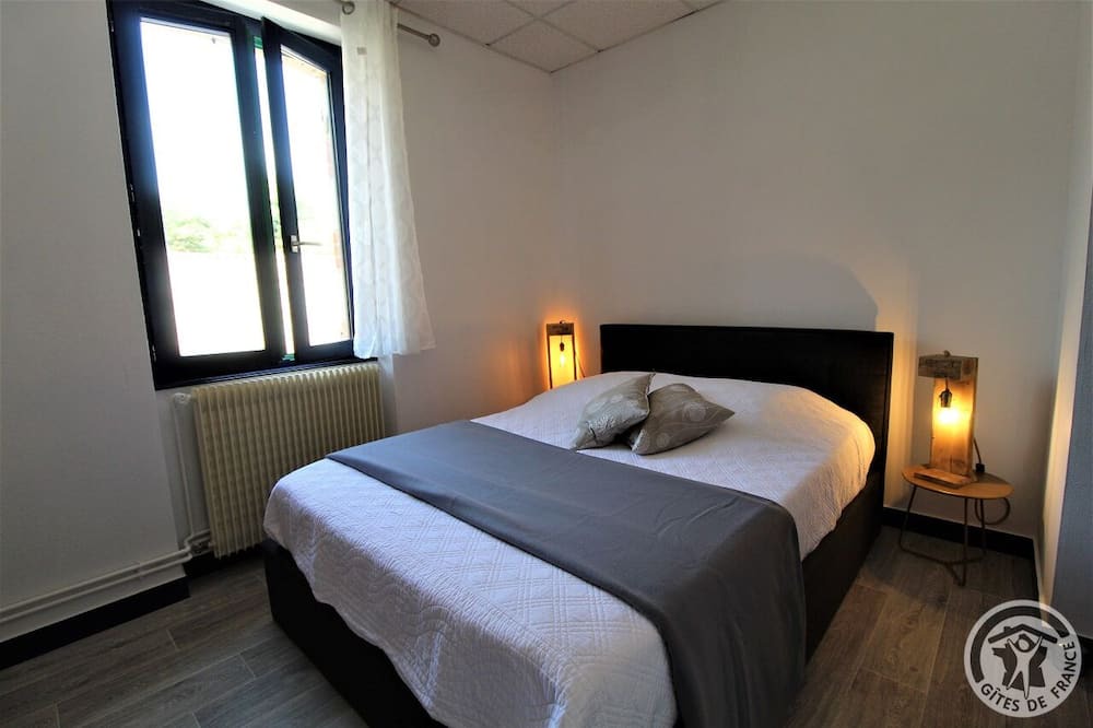 Photo of Bedroom in Monsols