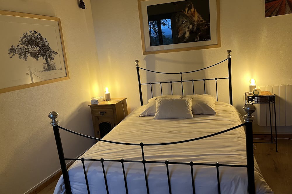 Photo of Bedroom in Saint-Trinit