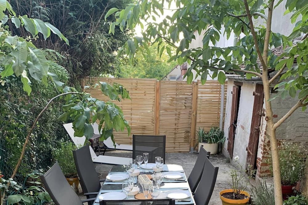 Photo of Outdoor in Garigny