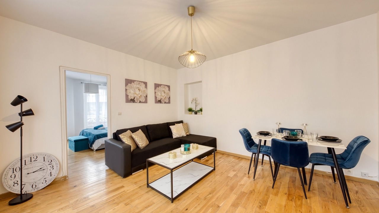 Photo of Livingroom in Louis Bertrand-Mirabeau-Semard