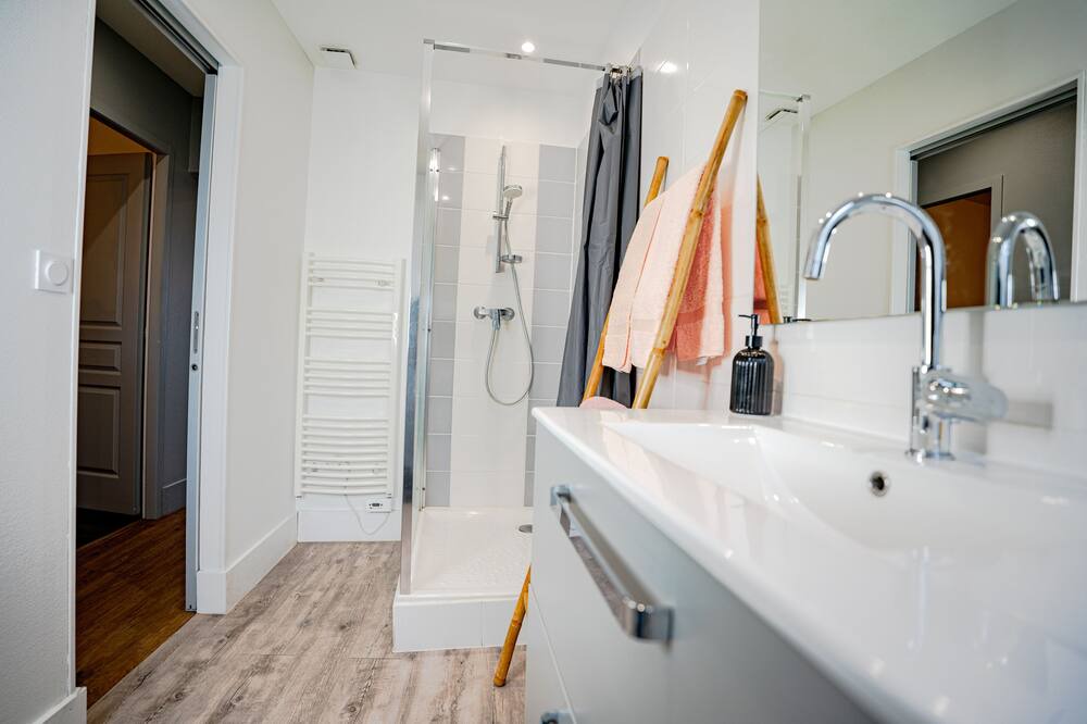 Photo of Bathroom in Nevers