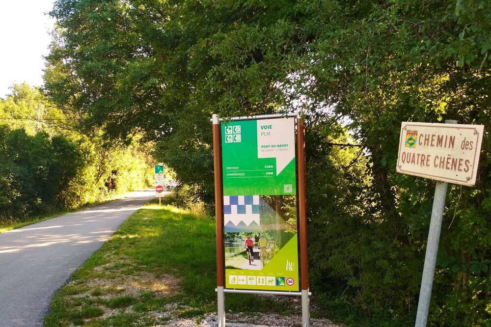 Photo of Outdoor in Pont-du-Navoy