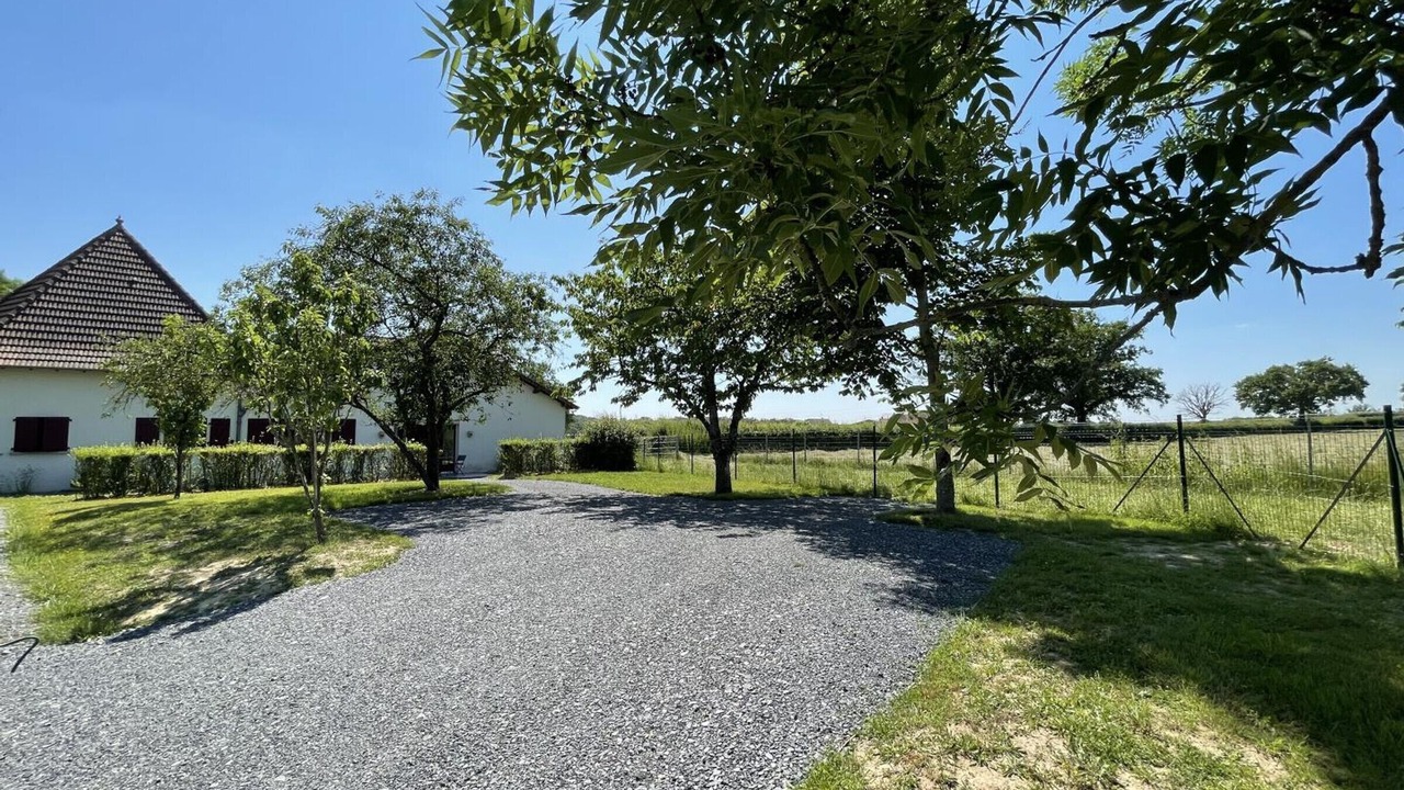 Photo of Outdoor in Saligny-sur-Roudon