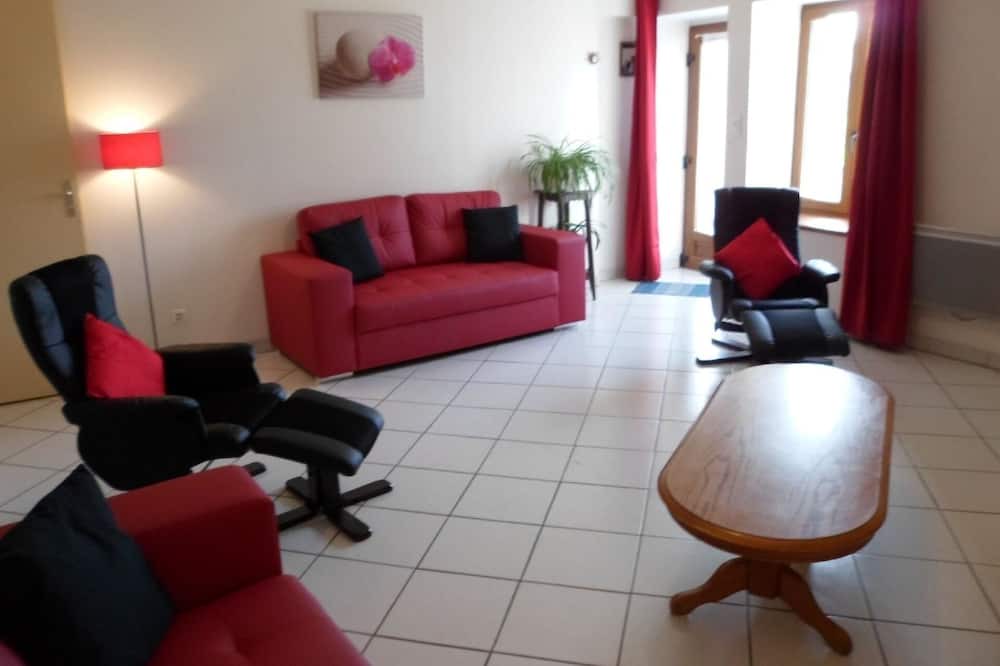 Photo of Livingroom in Brotte-les-Ray