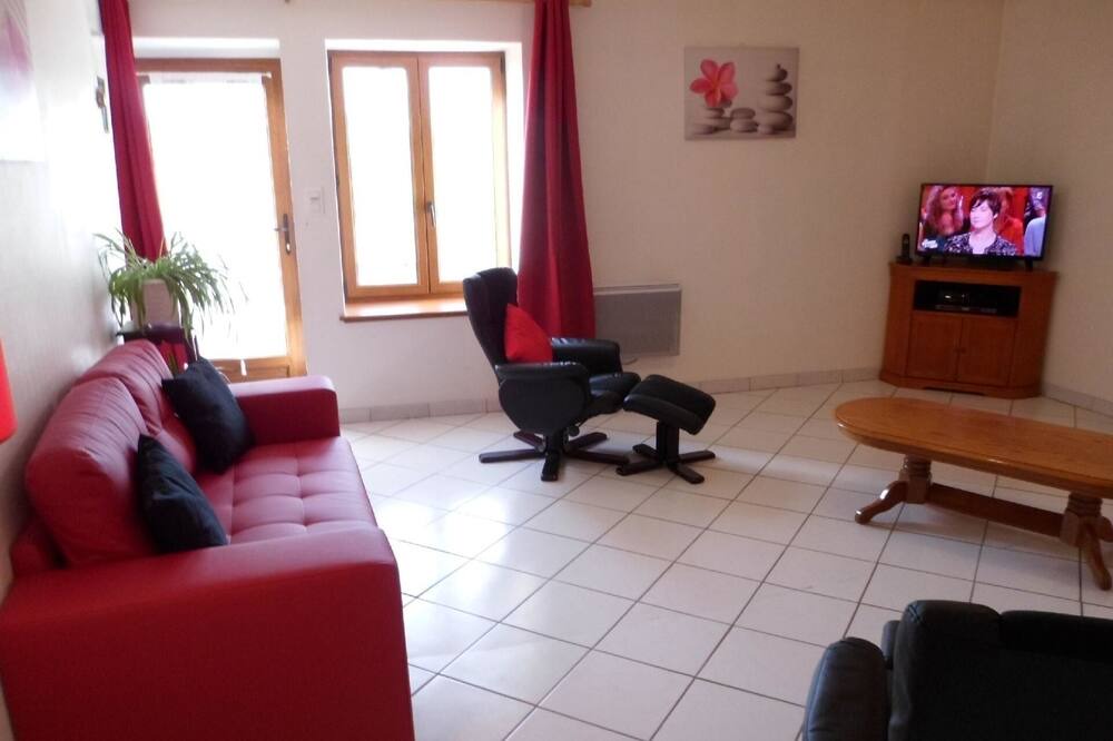 Photo of Livingroom in Brotte-les-Ray