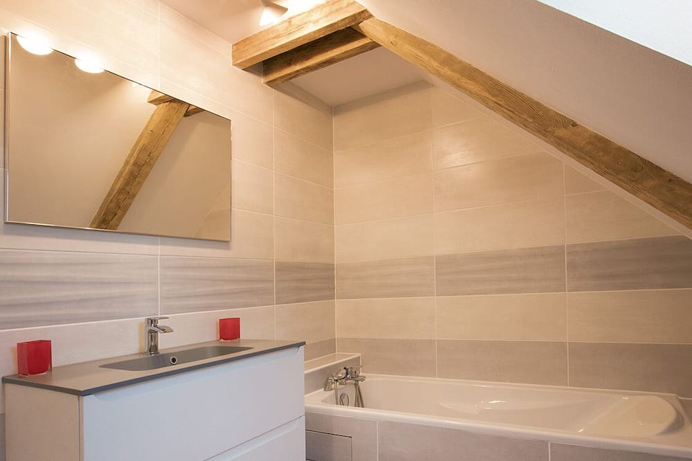 Photo of Bathroom in Villedieu