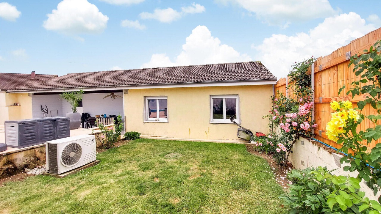Photo of Outdoor in Vitry-en-Charollais