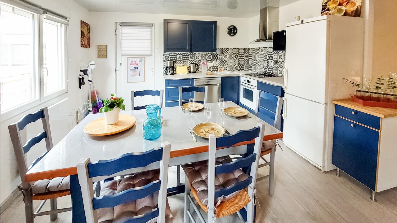 Photo of Kitchen in Vitry-en-Charollais