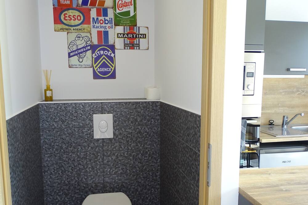 Photo of Bathroom in Cuisery