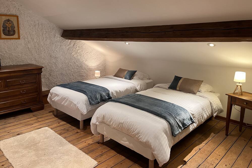 Photo of Bedroom in Vitry-en-Charollais