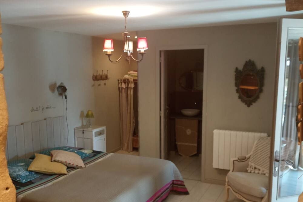 Photo of Bedroom in Allex