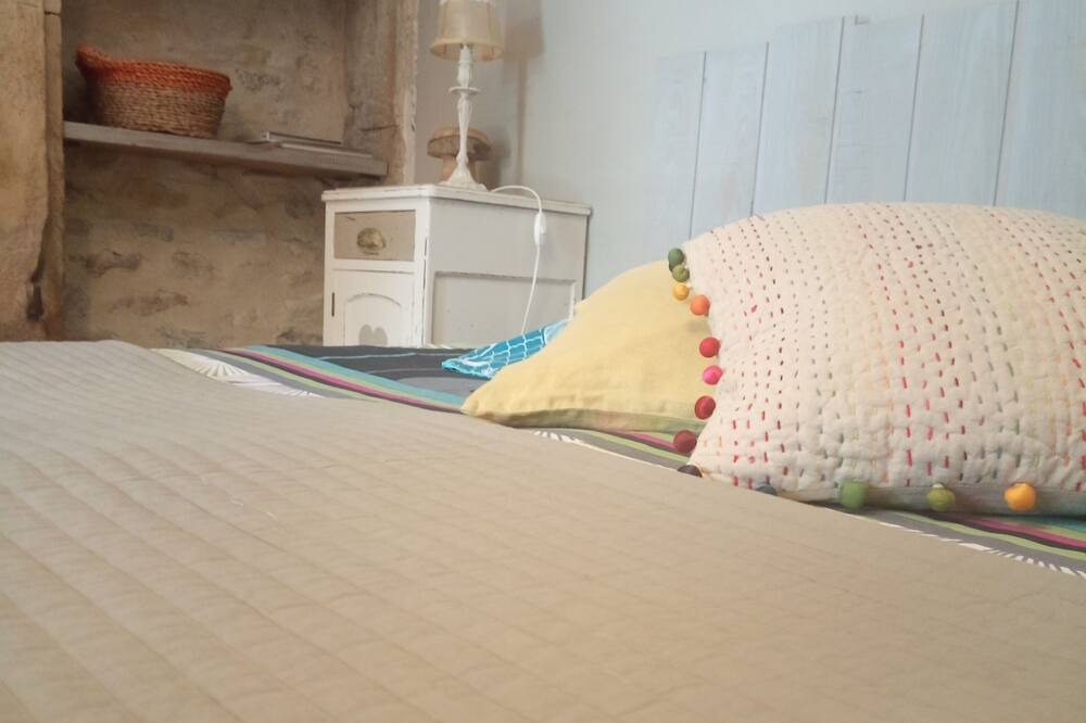 Photo of Bedroom in Allex