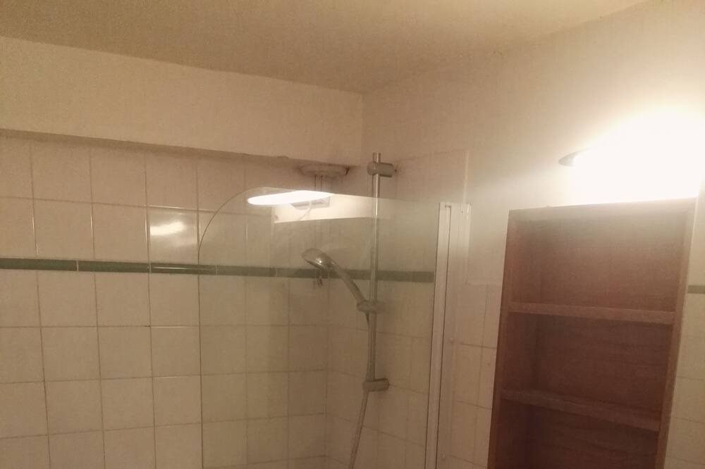 Photo of Bathroom in Chatillon
