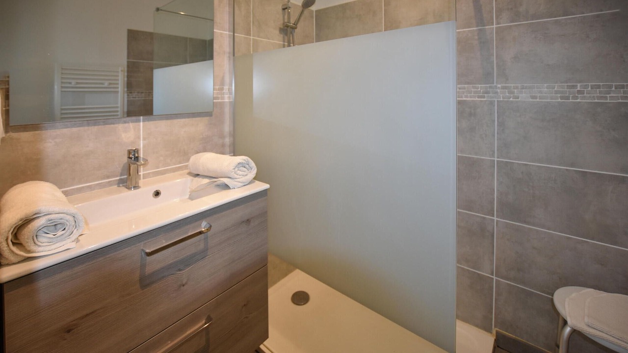 Photo of Bathroom in Sablet