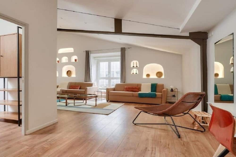 Photo of Livingroom in Quartier de la Porte-Saint-Denis