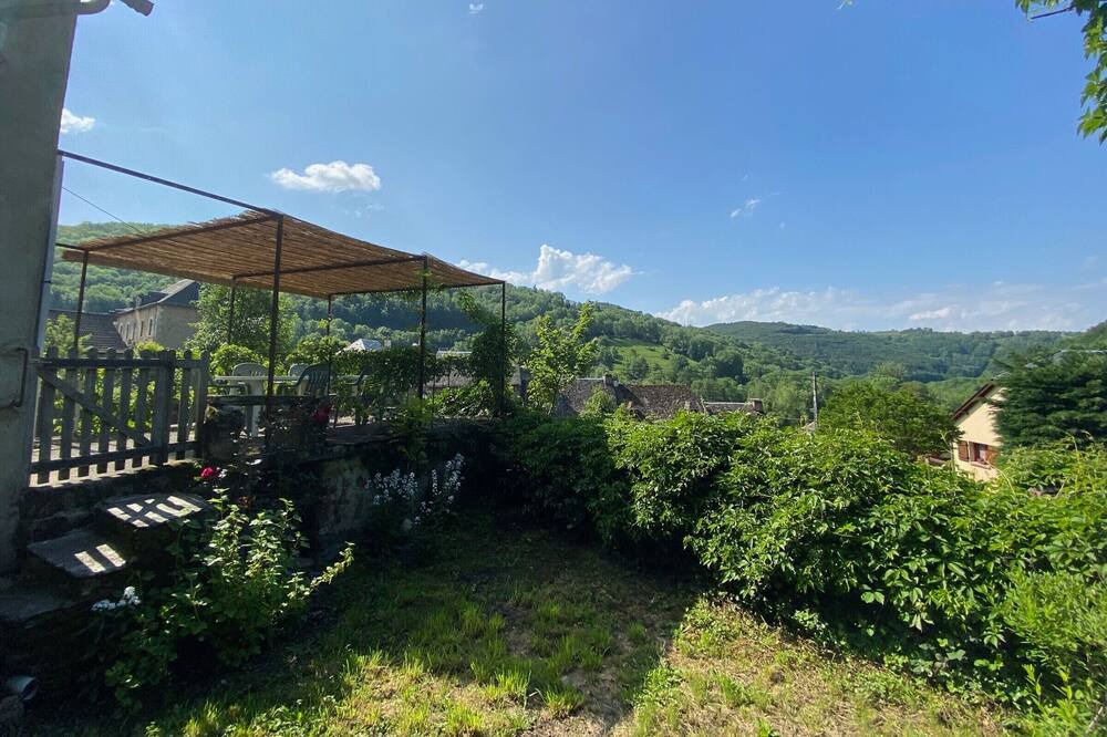 Photo of Outdoor in Saint-Chely-d'Aubrac