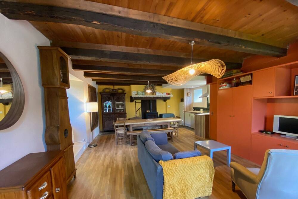 Photo of Livingroom in Saint-Chely-d'Aubrac